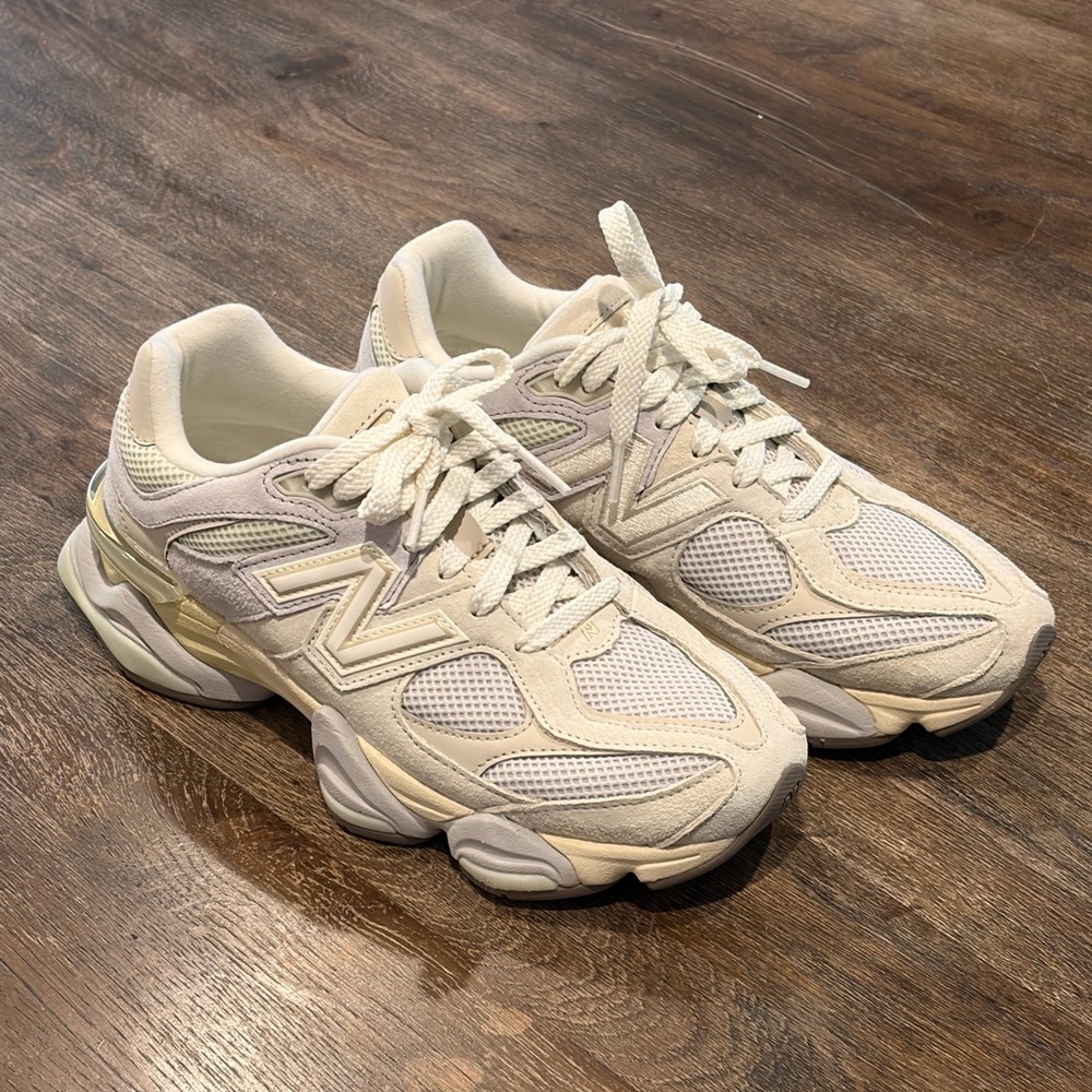 New Balance 9060 Women's Beige and White Sneakers